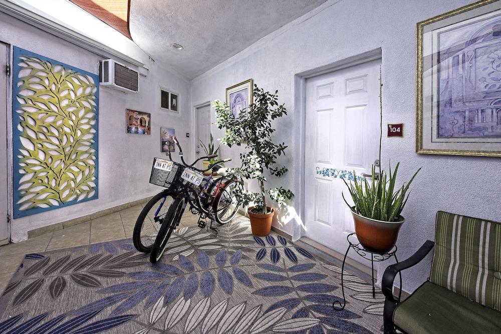Inn at Palm Springs Exteriör bild